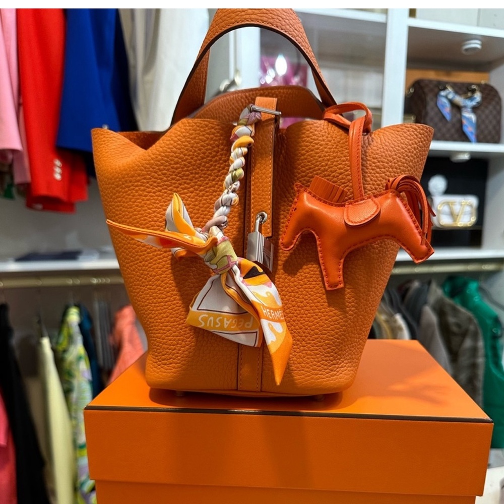 Hermes Rodeo